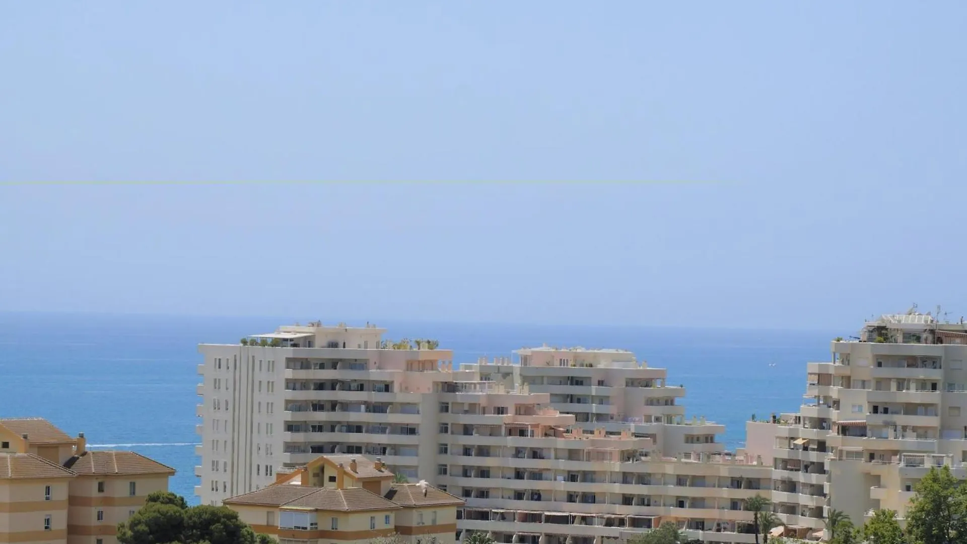 Daire Cozy Estudio En Edificio Jupiter Benalmádena